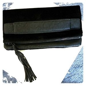 🌹BCBGeneration Black faux fur clutch